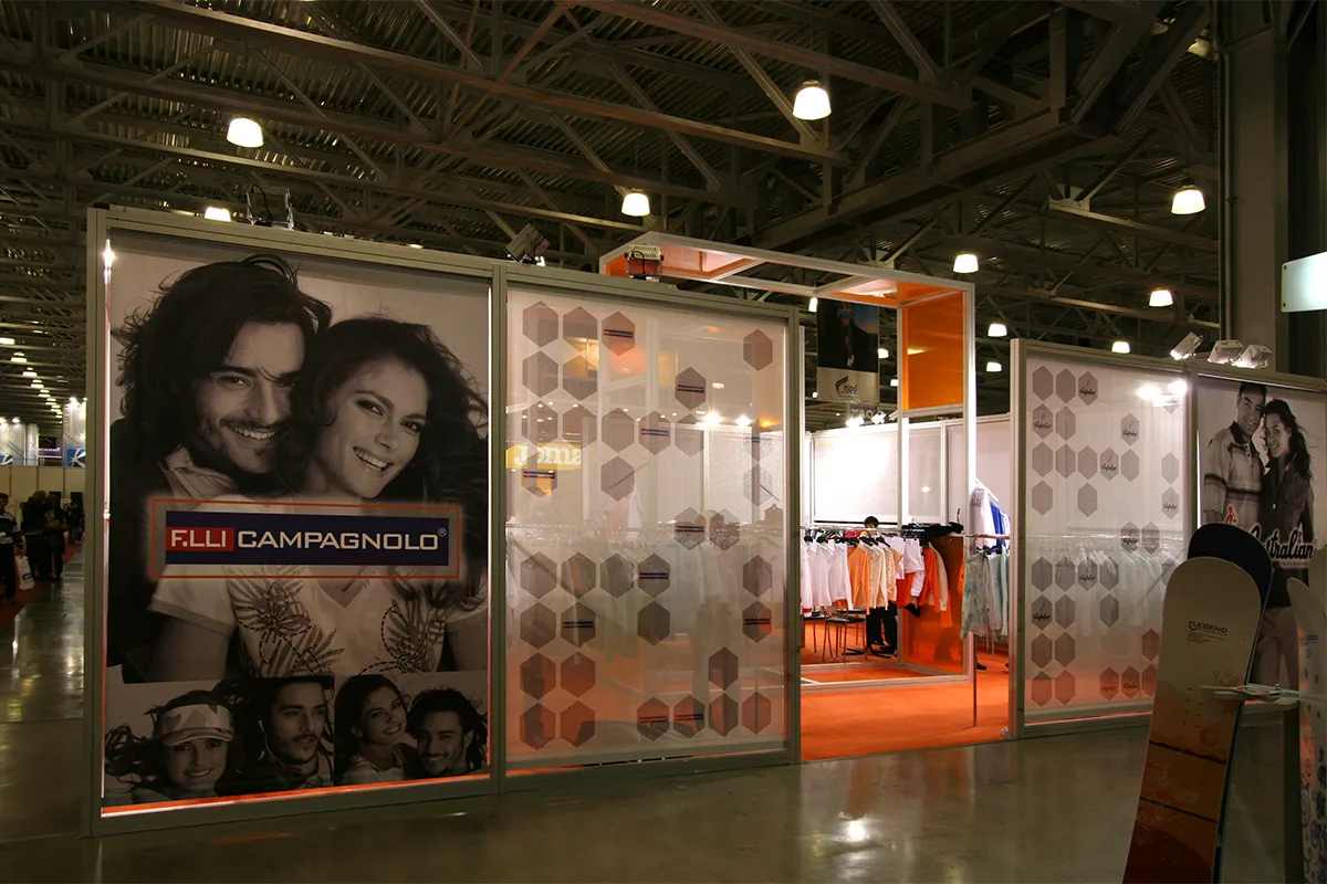 Smart & Sporty stand, photo 2