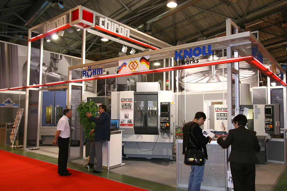 Chiron stand, photo 1